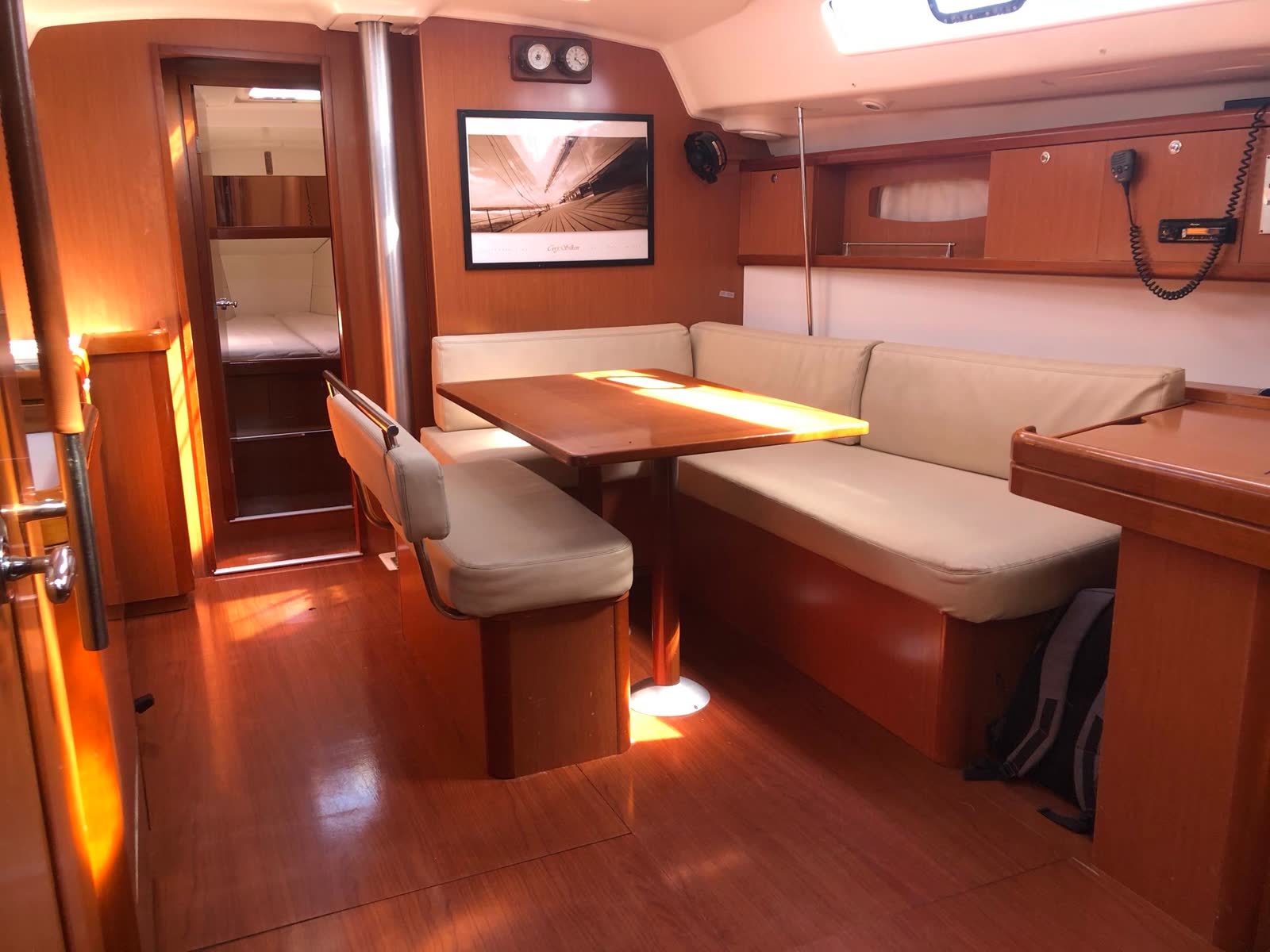 Beneteau Oceanis 43, photograph 18