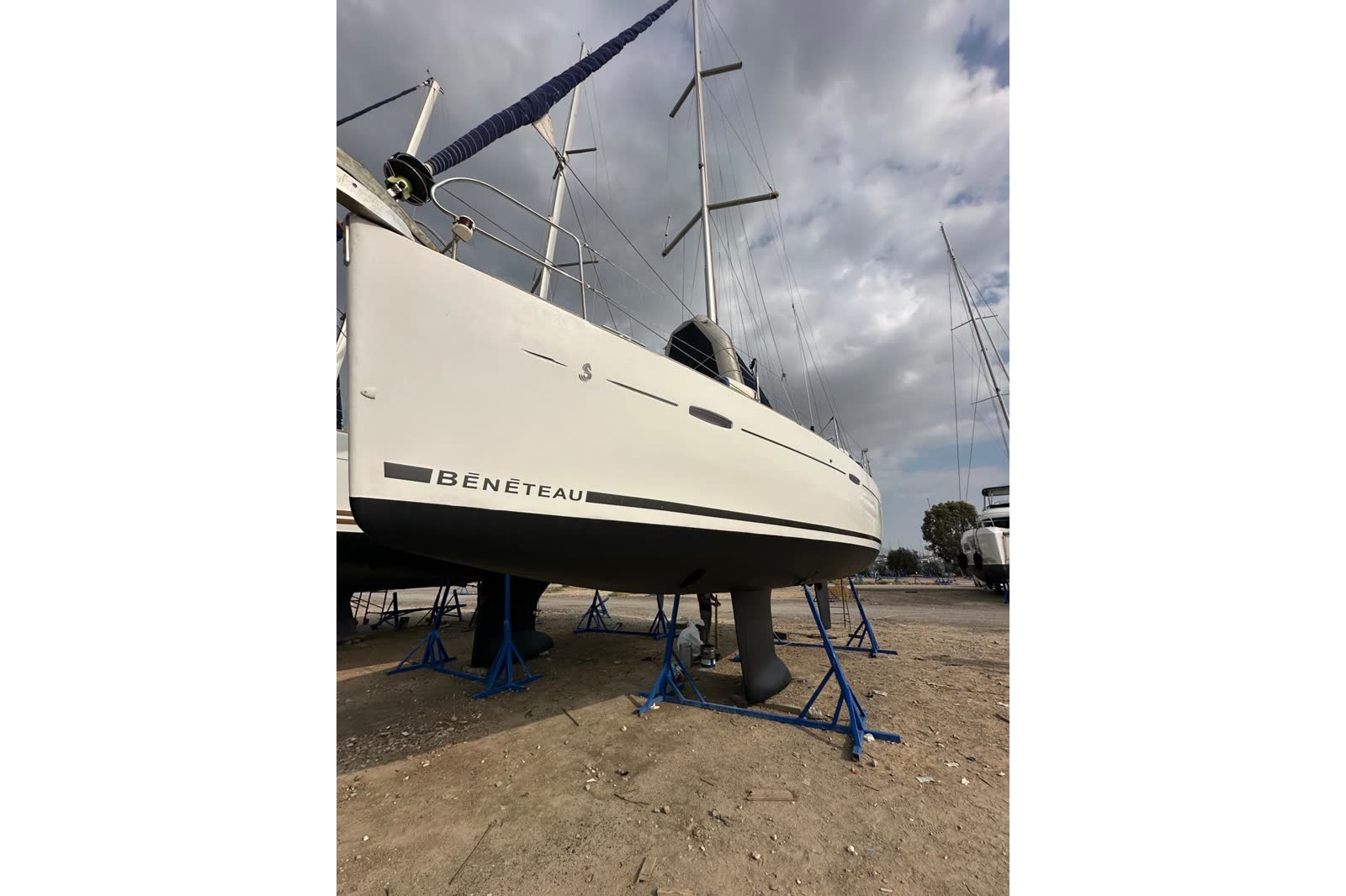 Beneteau Oceanis 43, photograph 24