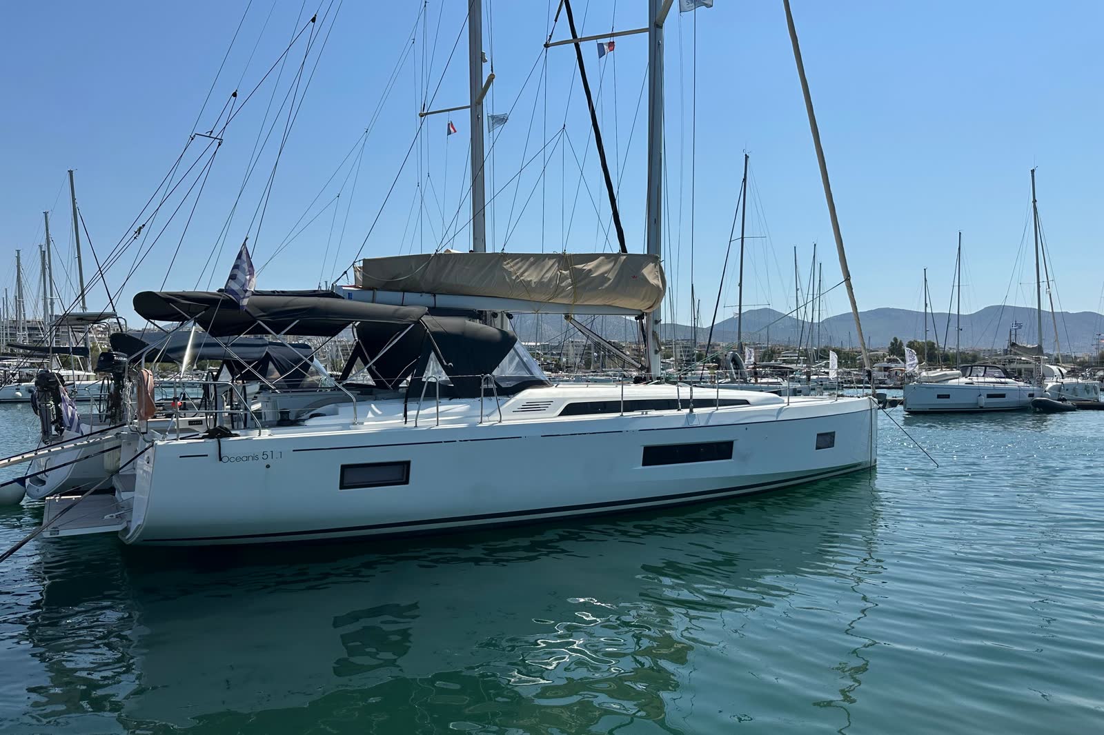 Beneteau Oceanis 51.1, photograph 11