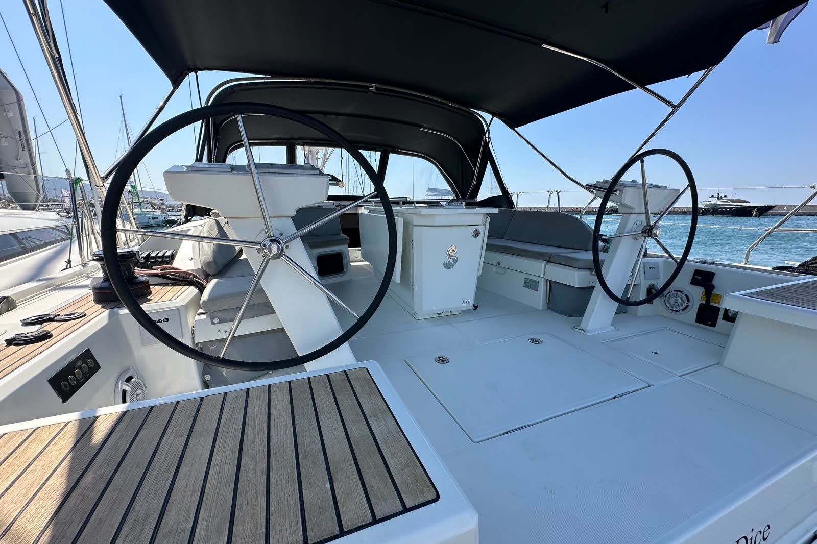 Beneteau Oceanis 51.1, photograph 19