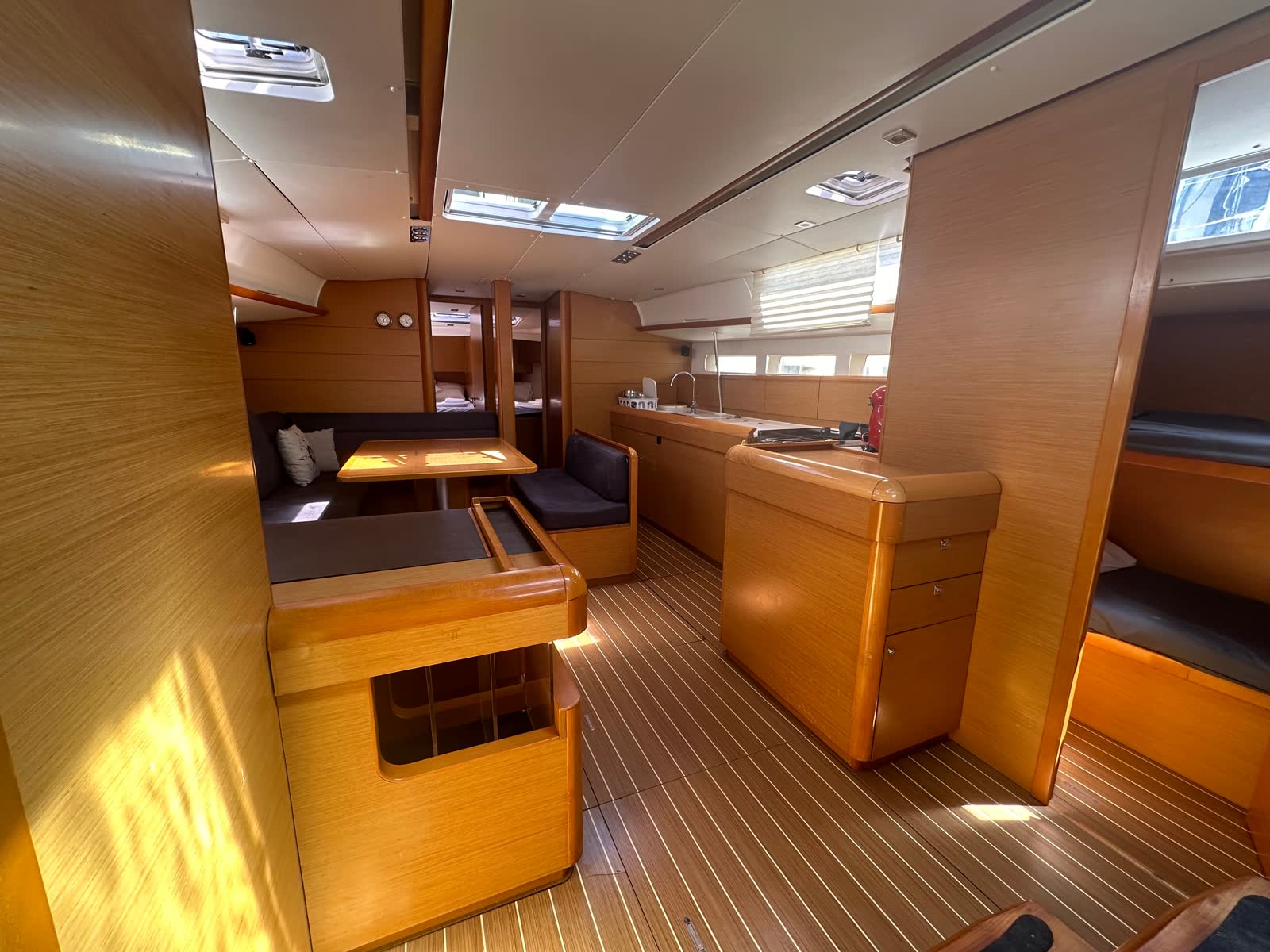 Jeanneau Sun Odyssey 509, photograph 11