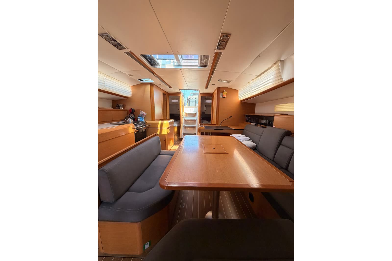 Jeanneau Sun Odyssey 509, photograph 8