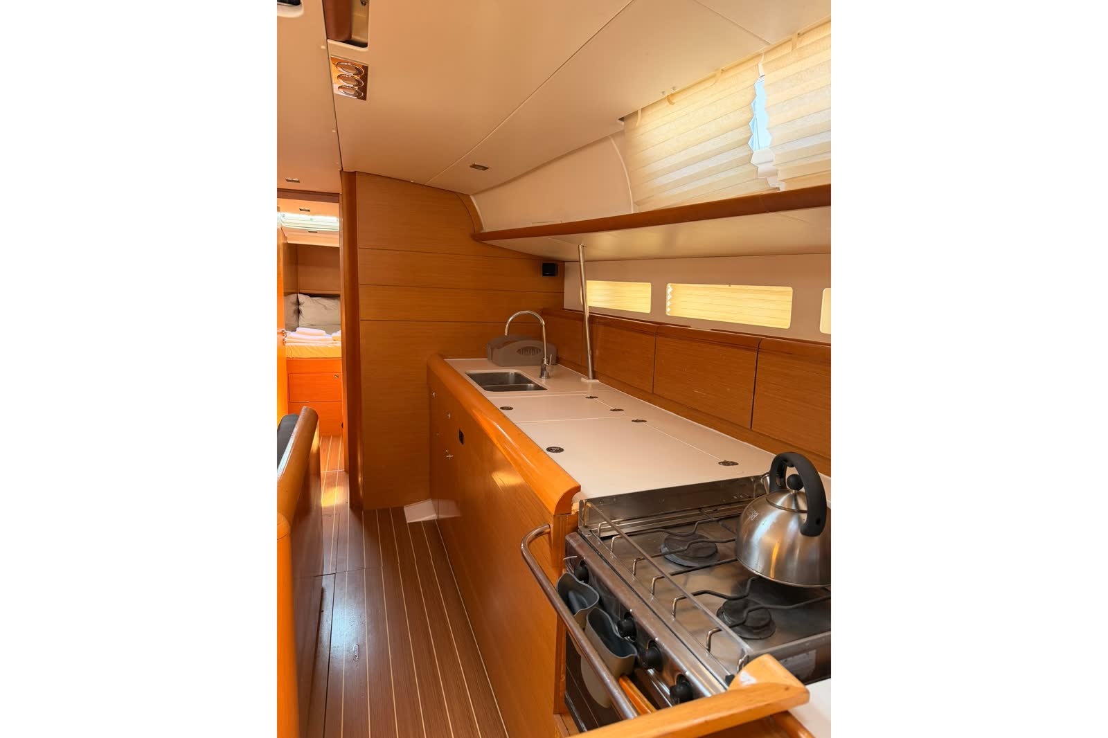 Jeanneau Sun Odyssey 509, photograph 9