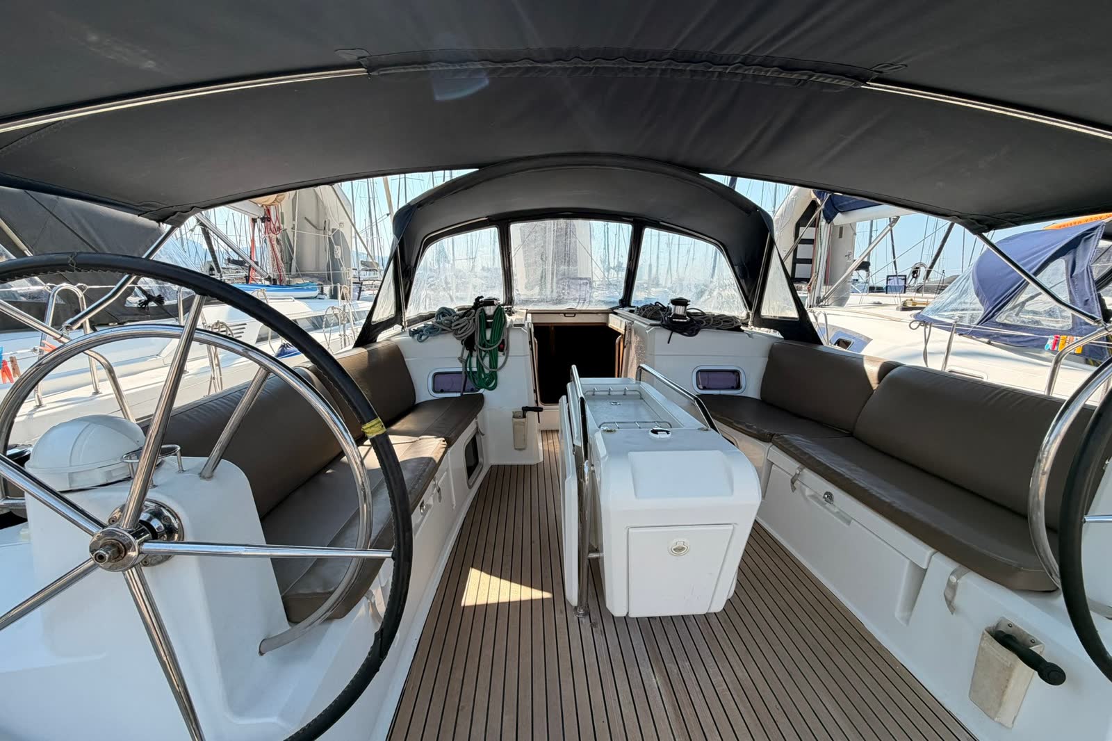 Jeanneau Sun Odyssey 509, photograph 17